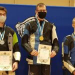 Esikolmik meeste õhupüssi harjutuses. Vasakult Mihhail Ivanov, Meelis Kiisk ja Roman Lomonossov.